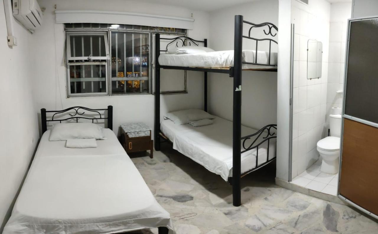 Hostal El Mohan Neiva  Exteriör bild
