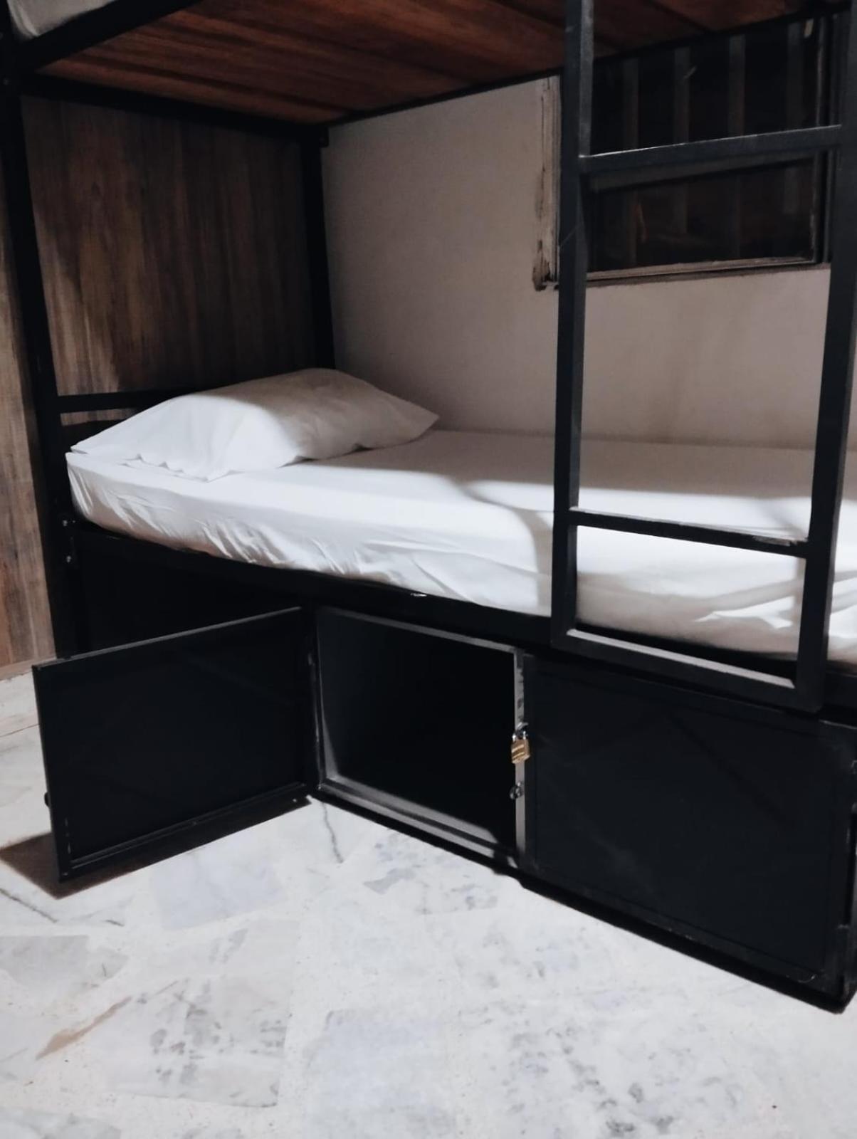Hostal El Mohan Neiva  Exteriör bild